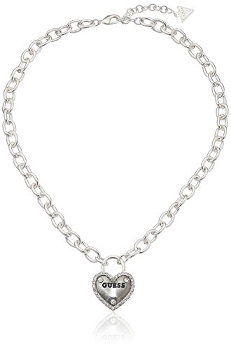 قلادة GUESS "Basic" Silver Framed Heart Logo Pendant Necklace، 18 "+ 2" Extender قلادة GUESS "Basic" Silver Framed Heart Logo Pendant Necklace، 18 "+ 2" Extender