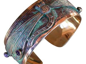 سوار Elaine Coyne Artwear القابل للجمع على شكل اليعسوب - صنع في الولايات المتحدة الأمريكية - عقيق أصلي