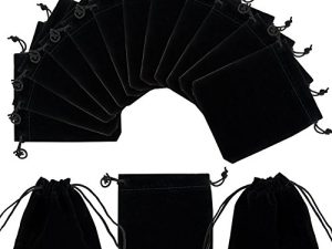 PH PandaHall 50 حزمة من أكياس الرباط المخملية ، حقائب مجوهرات سوداء 3.9 × 4.7 بوصة أكياس تقويم المجيء أكياس النرد الصغيرة حقائب هدايا هدايا حفلات هدايا هدايا لأساور مجوهرات الكريسماس تخزين الساعات